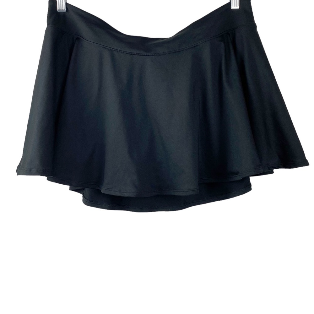 Nike Dri-Fit Baseline Tennis Skort in Black - Picture 2 of 8
